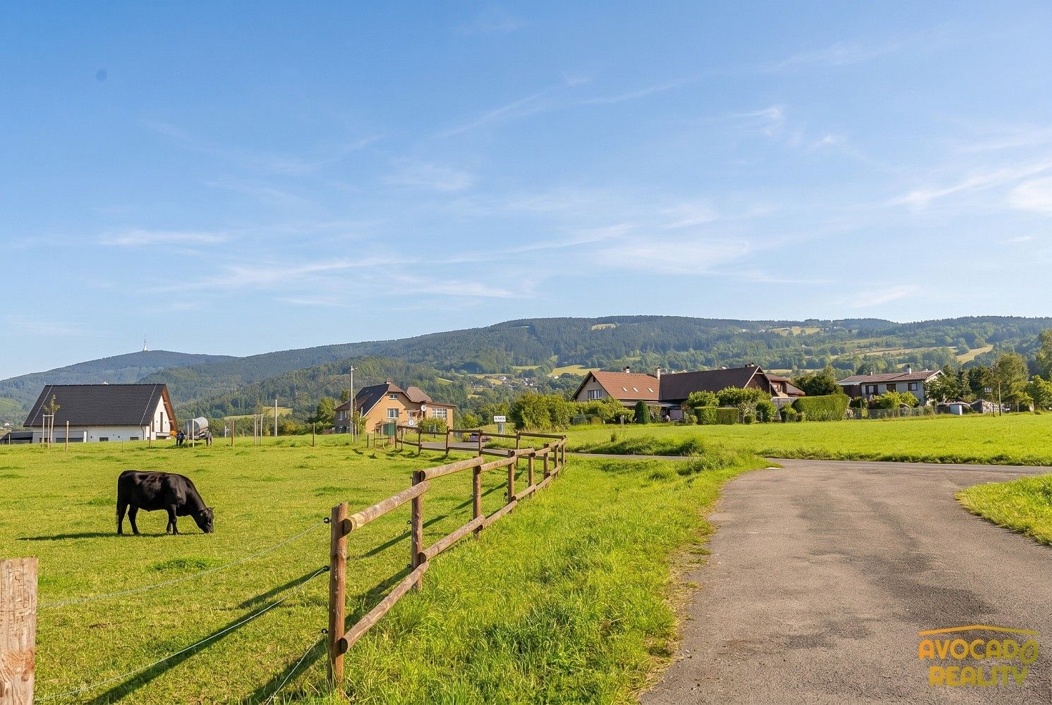 Pozemek pro bydlení, 2 200 m²