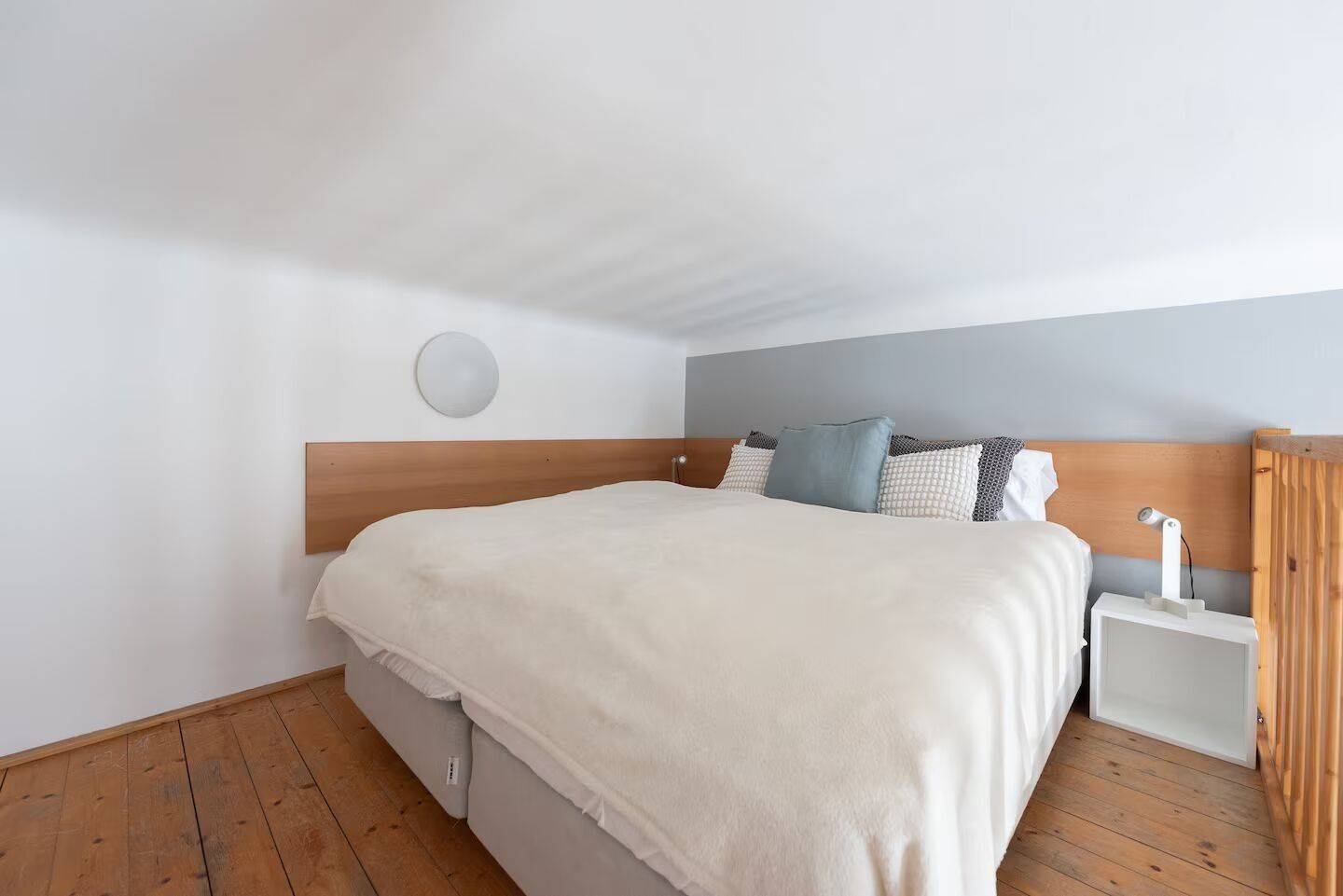 1+kk, Sokolovská, Praha - Karlín, 18 m² - 2