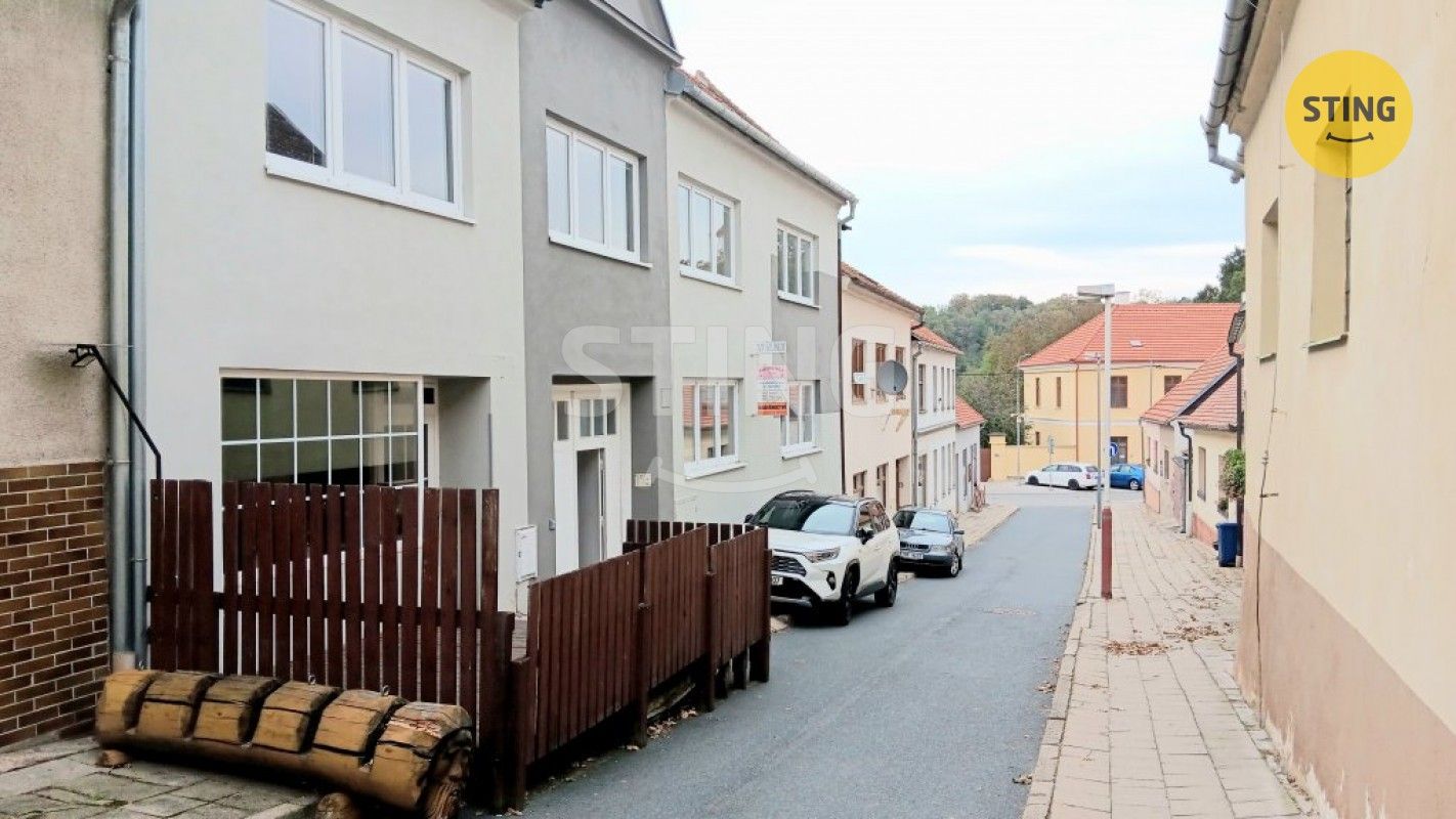 Obchodní prostory, Dr. Odstrčila, Moravský Krumlov, 61 m² - 1