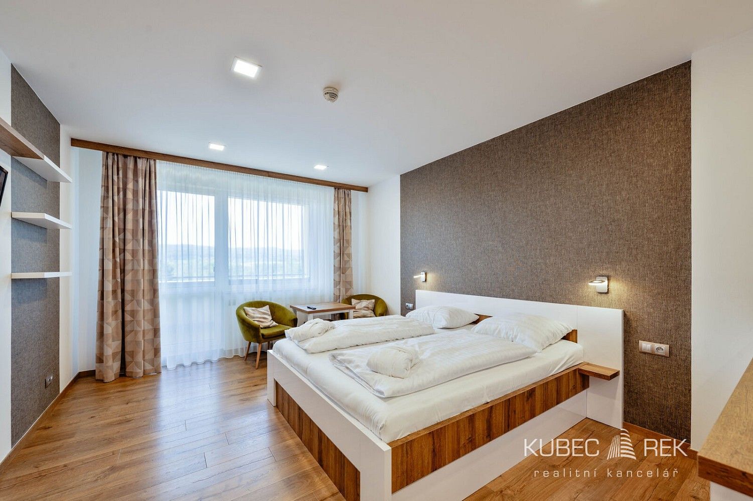 Ubytovací zařízení, Frymburk, okres Český Krumlov, Jihočeský kraj, 90 m² - 2