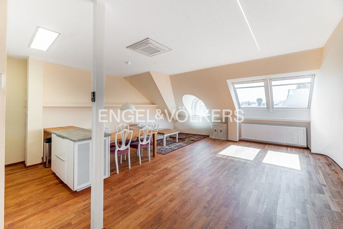 4+kk, náměstí Jiřího z Poděbrad 1658, Praha Vinohrady, 150 m² - 1