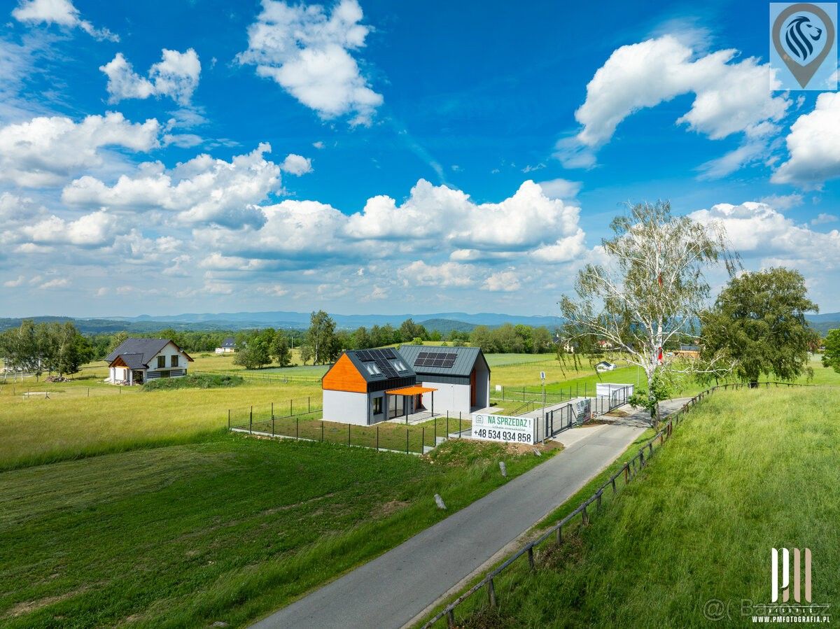 Rodinné domy, 987 66, Zahraničí