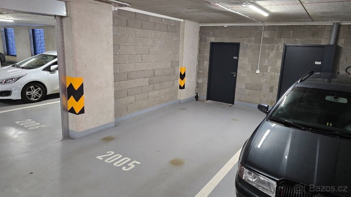 Pronájem garáž - Praha, 152 00