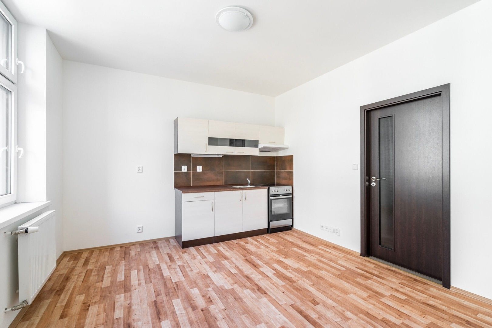 Pronájem byt 2+kk - Úslavská 481, Plzeň Východní Předměstí, 42 m² - 5