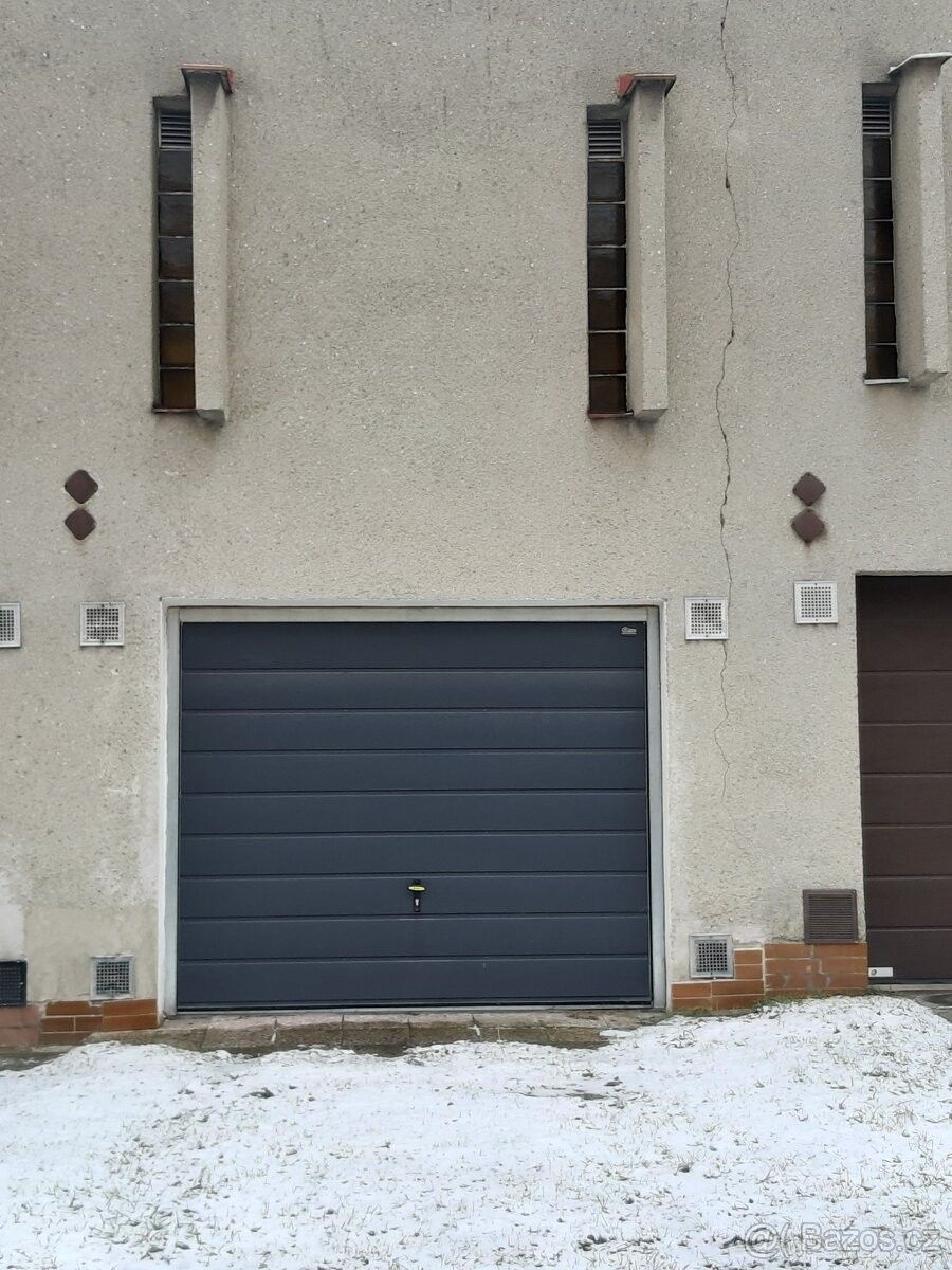 Garáže, Svitavy, 568 02