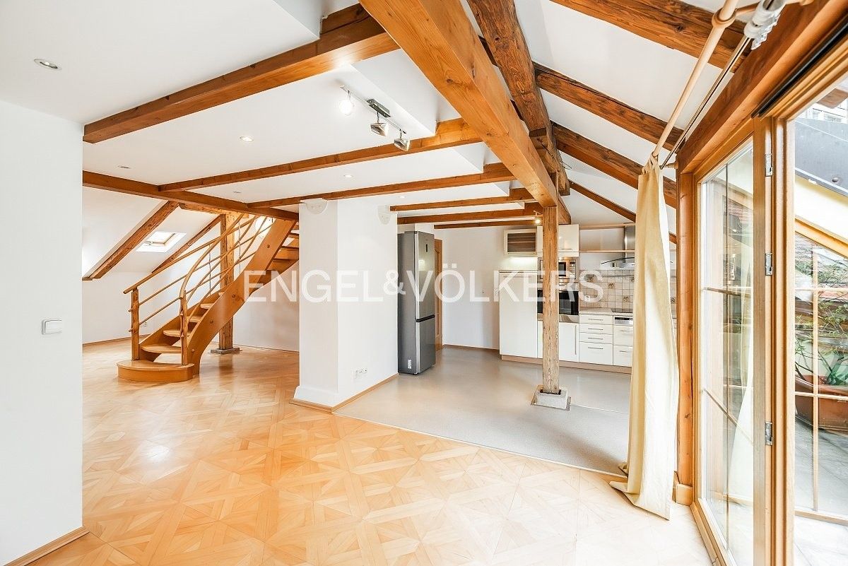 Pronájem byt 4+kk - Truhlářská 1108, Praha Nové Město, 221 m² - 5