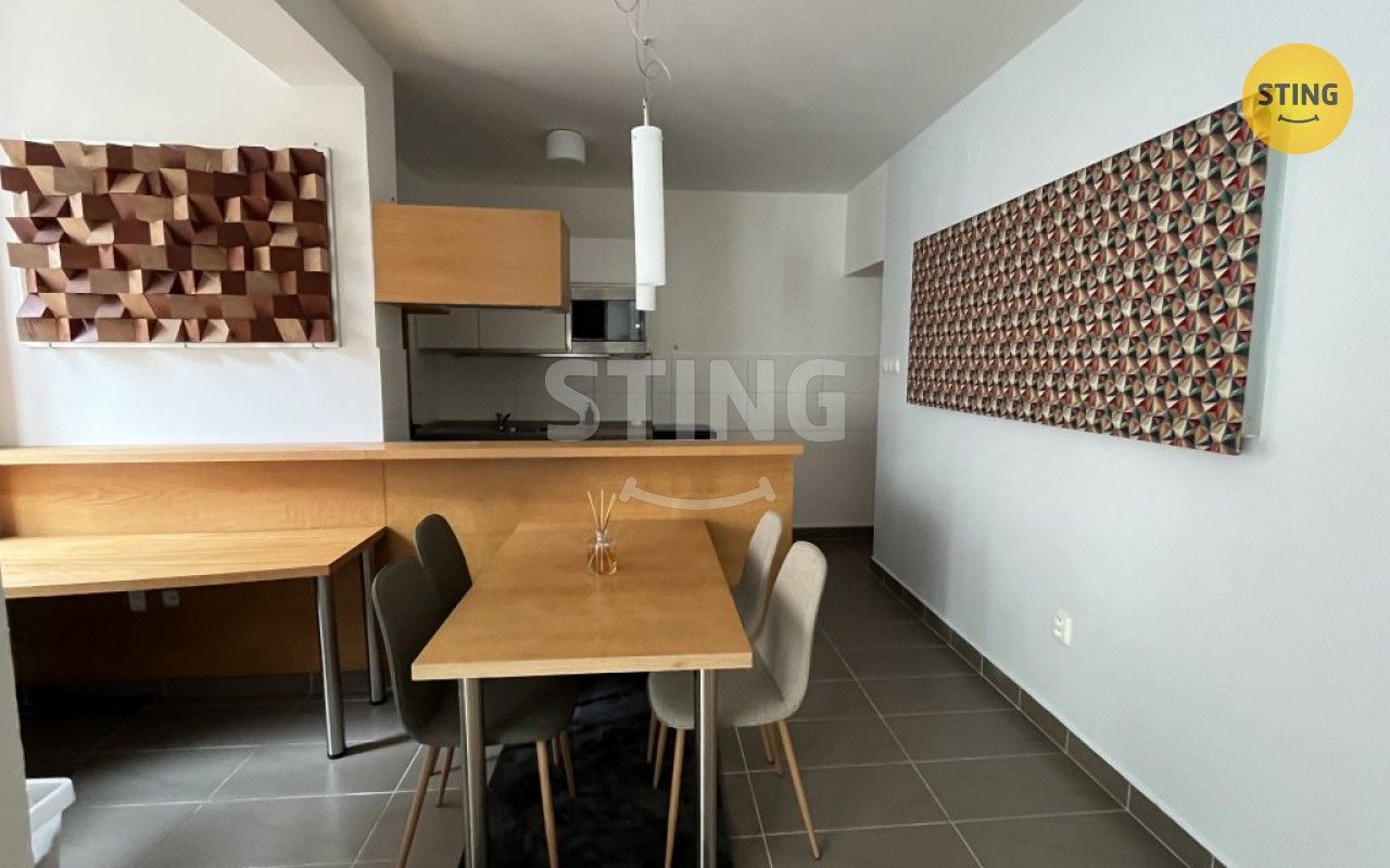 2+1, 30. dubna, Ostrava, 75 m²