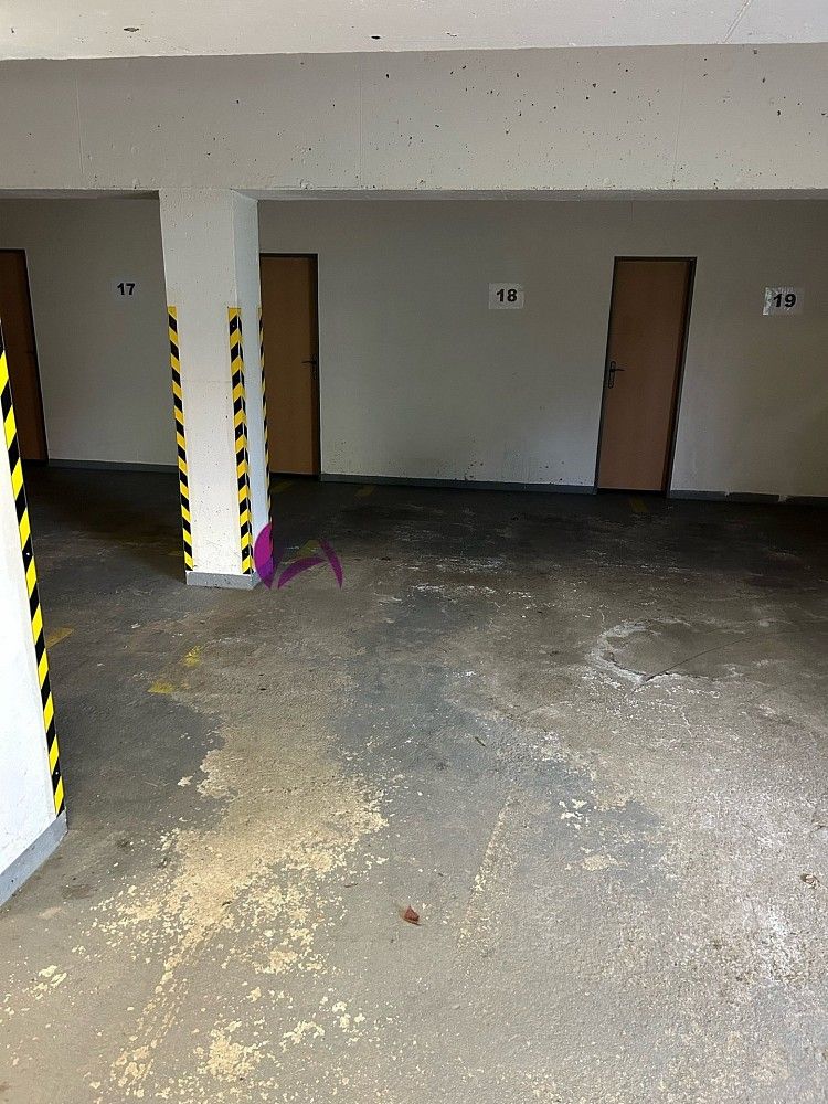 Pronájem ostatní - Olomouc - Slavonín, Olomoucký kraj, 15 m² - 2