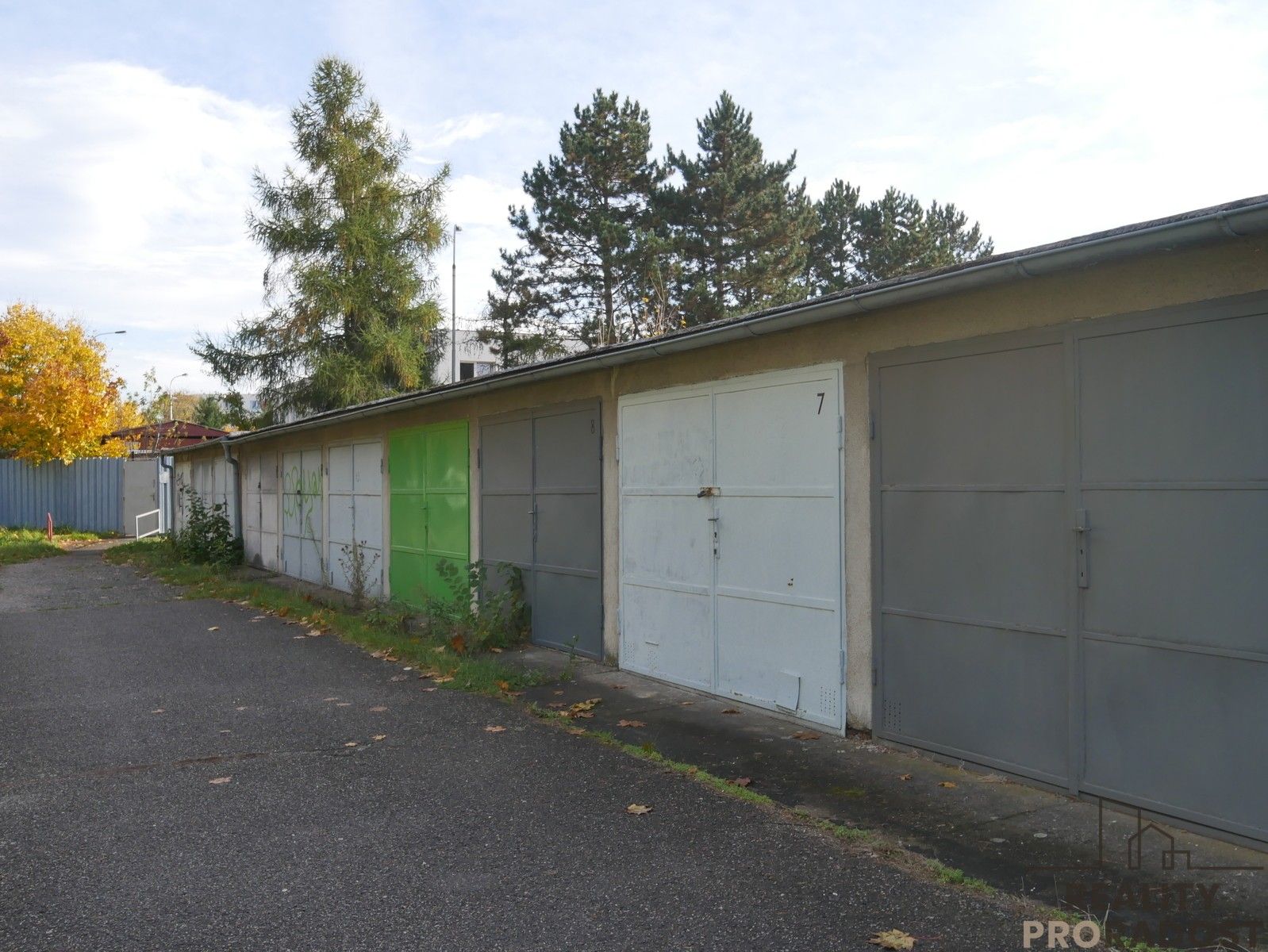 Garáže, Mrštíkova, Hradec Králové, 19 m²