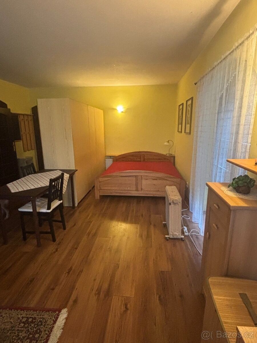 Pronájem byt - Moravany u Brna, 664 48