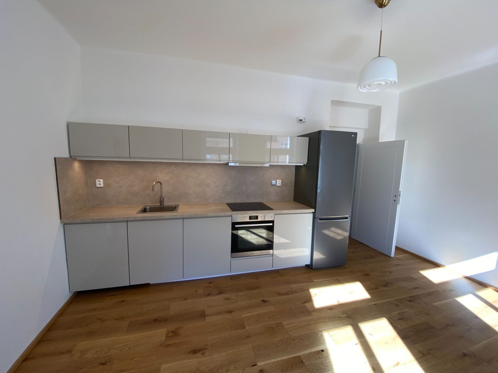 2+kk, Ježkova, Praha - Žižkov, 42 m² - 2