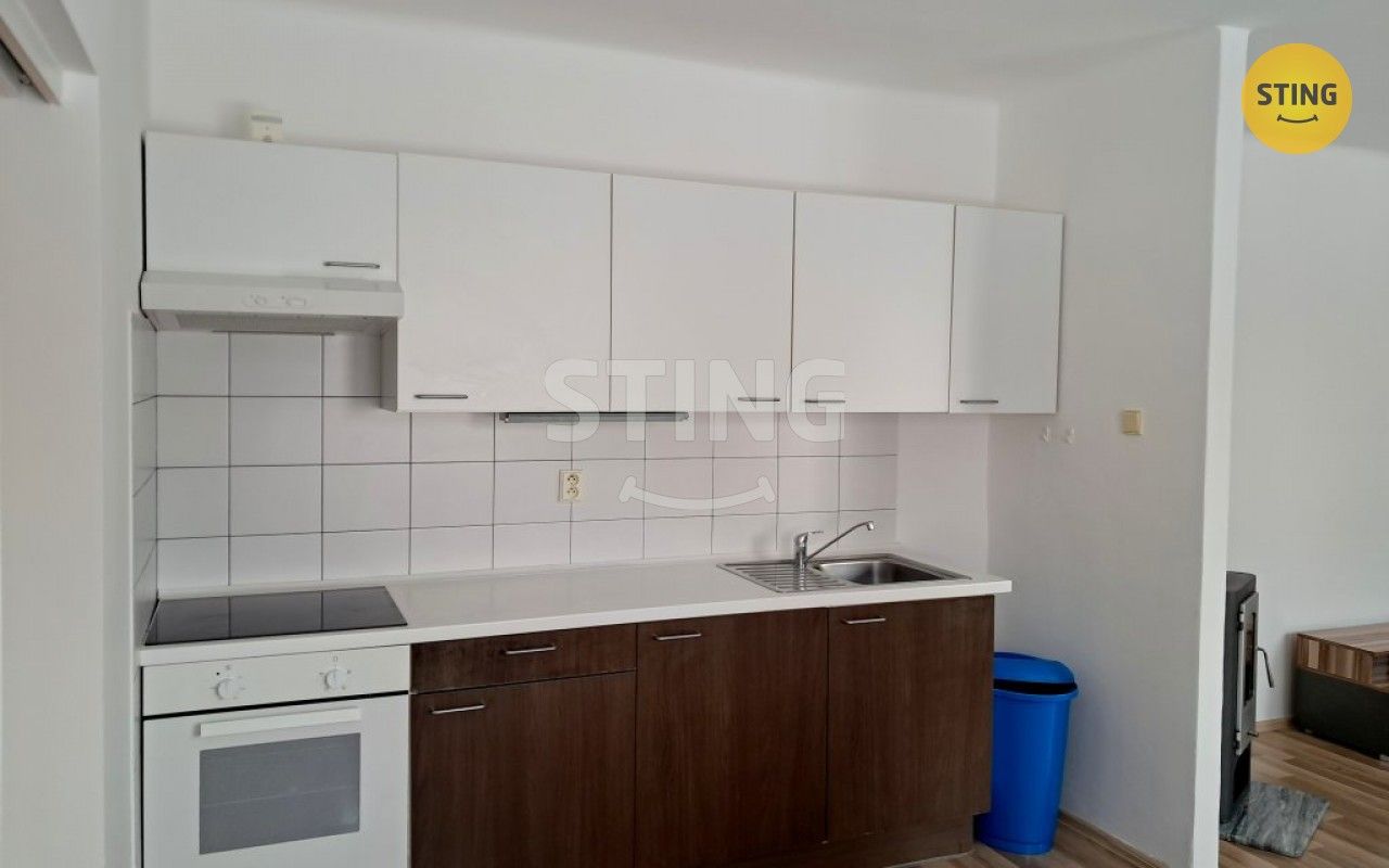 Pronájem byt 1+kk - K Sedlištím, Frýdek-Místek, 35 m²