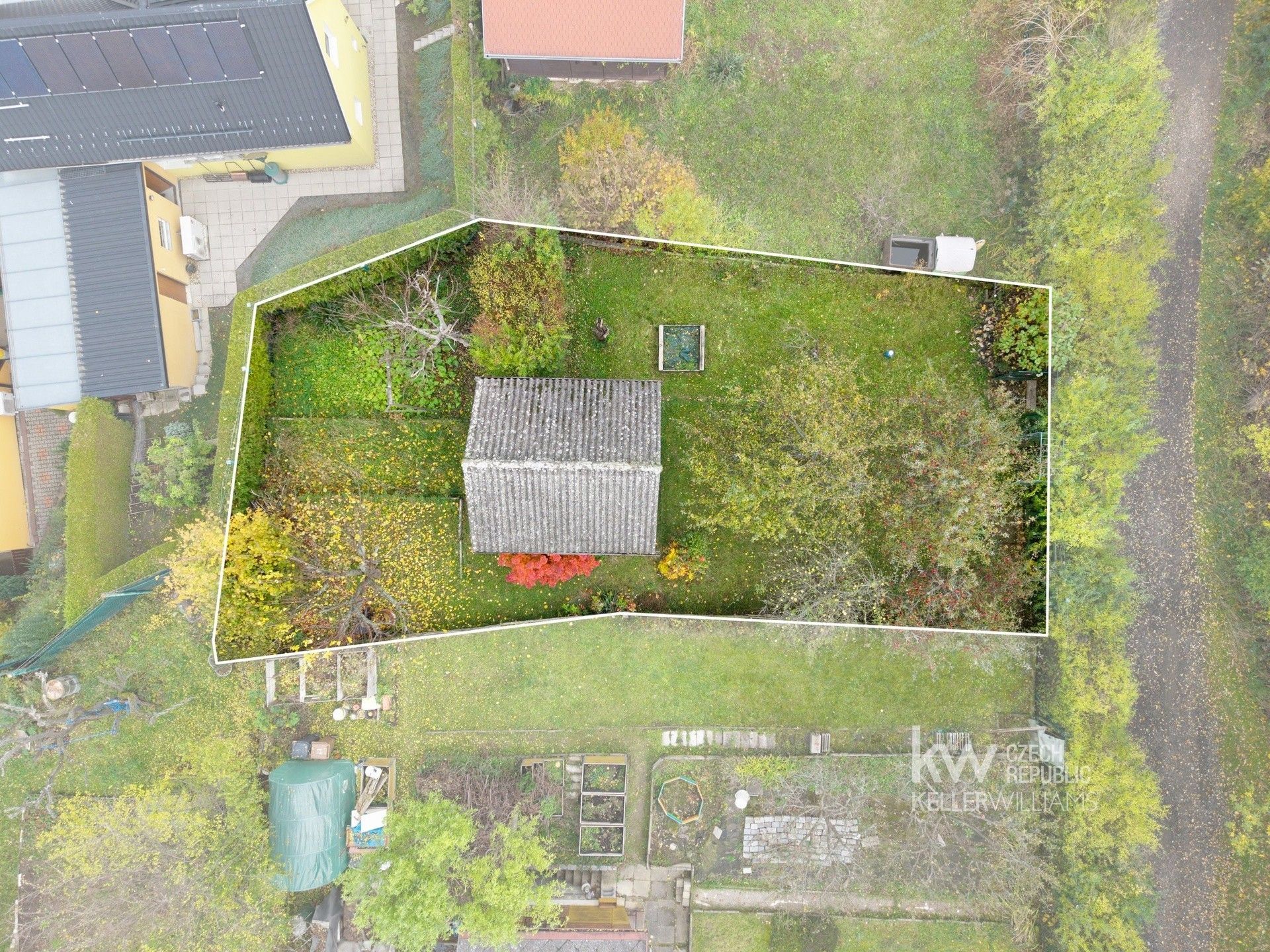 Pozemek pro bydlení, 261 m²