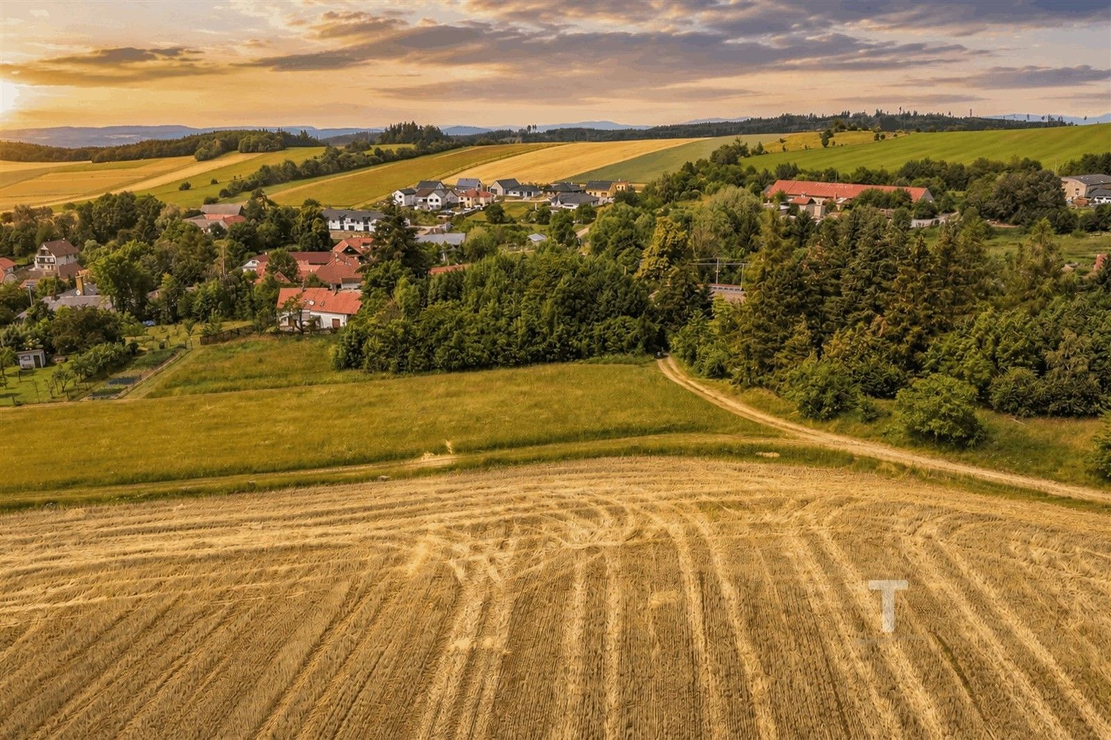 Prodej pozemek pro bydlení - Kořenec - 2
