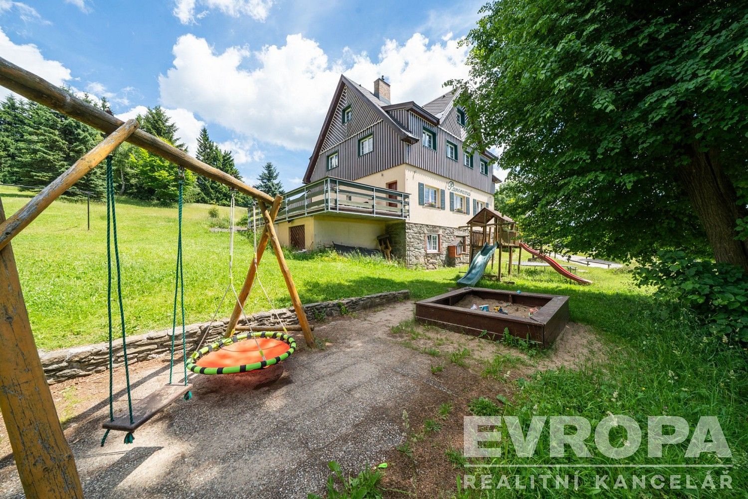 Prodej ubytovací zařízení - Benecko, okres Semily, 425 m² - 5
