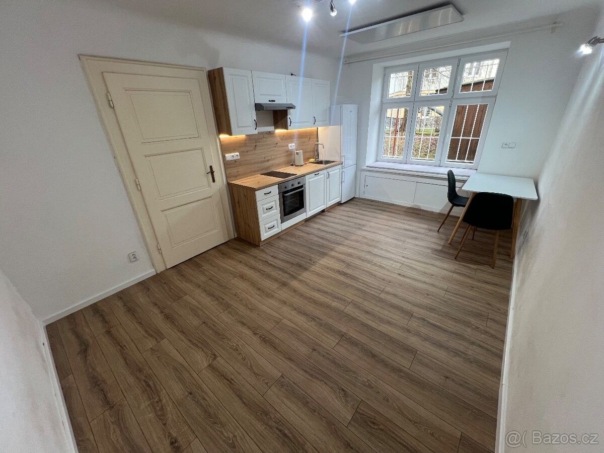 Pronájem byt - Klatovy, 339 01