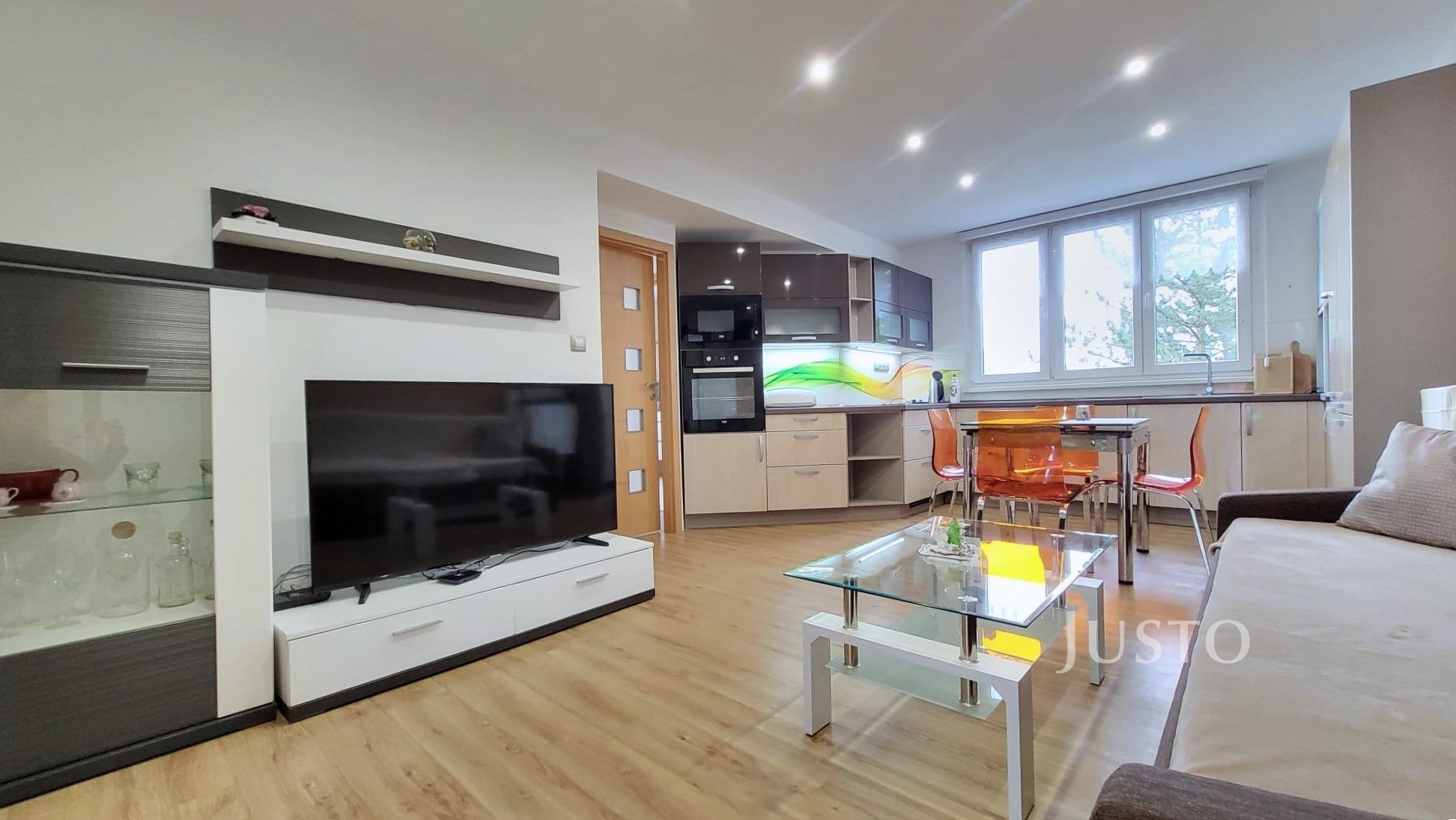 2+kk, Dr. M. Horákové, Písek, 53 m²