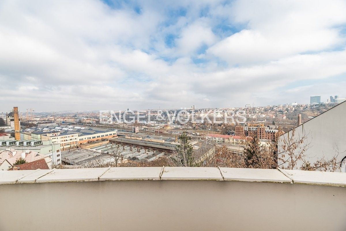 Vily, Nový Zlíchov 3202, Praha Smíchov, 801 m² - 2