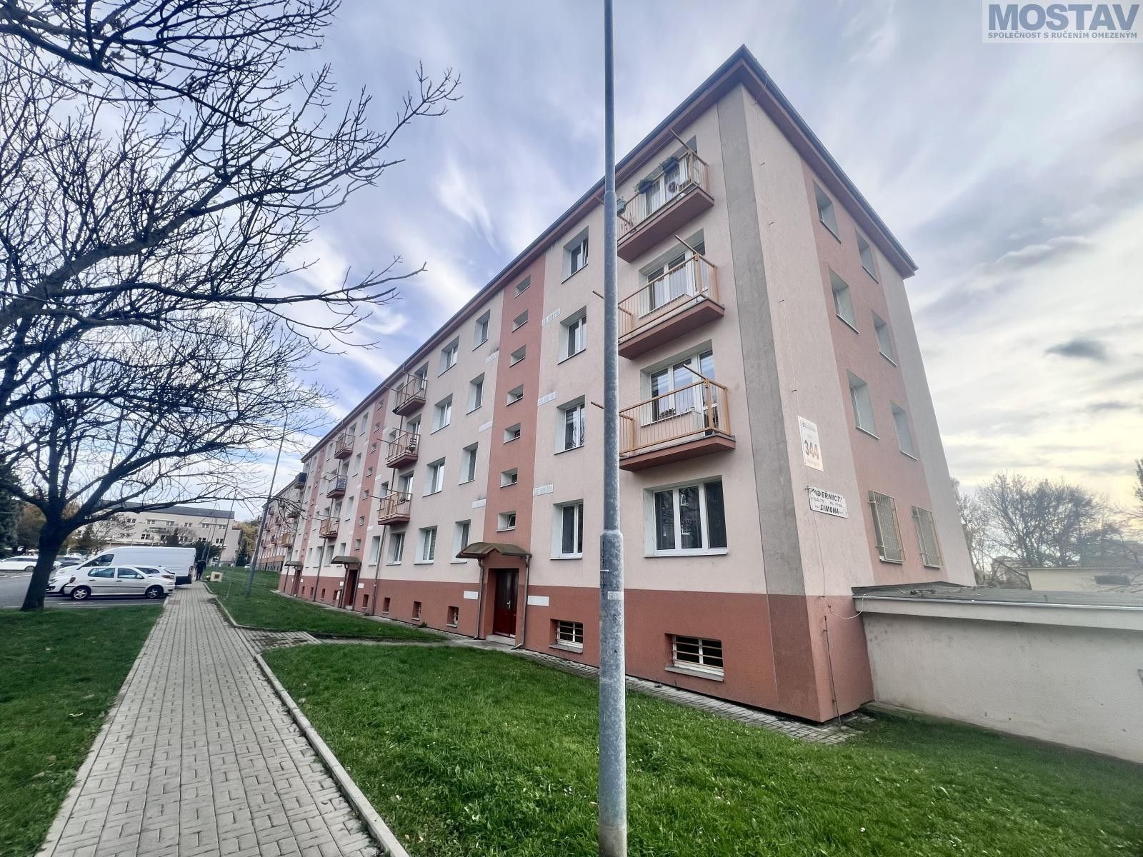 2+1, Mladé gardy, Most, 49 m²