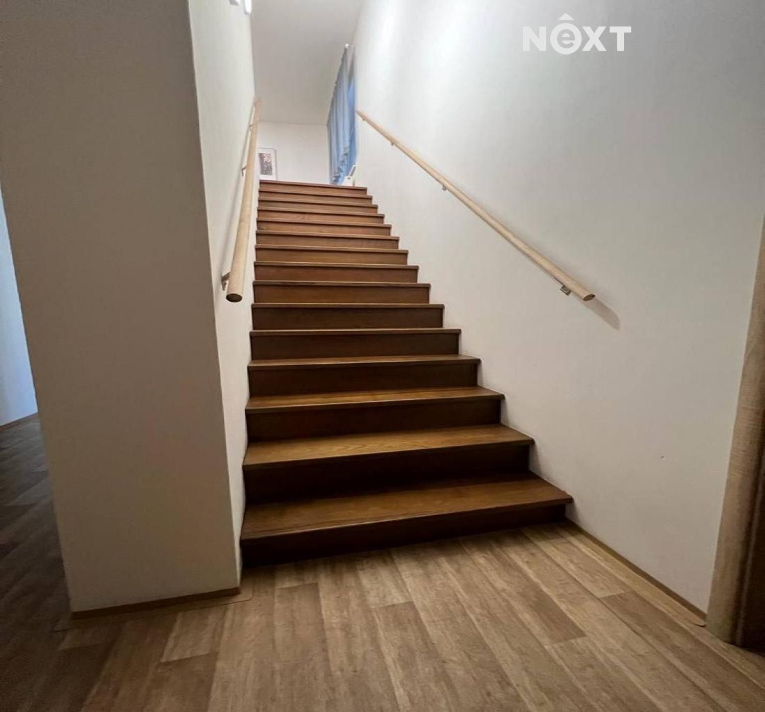 Prodej rodinný dům - Prosek, Praha, 274 m²