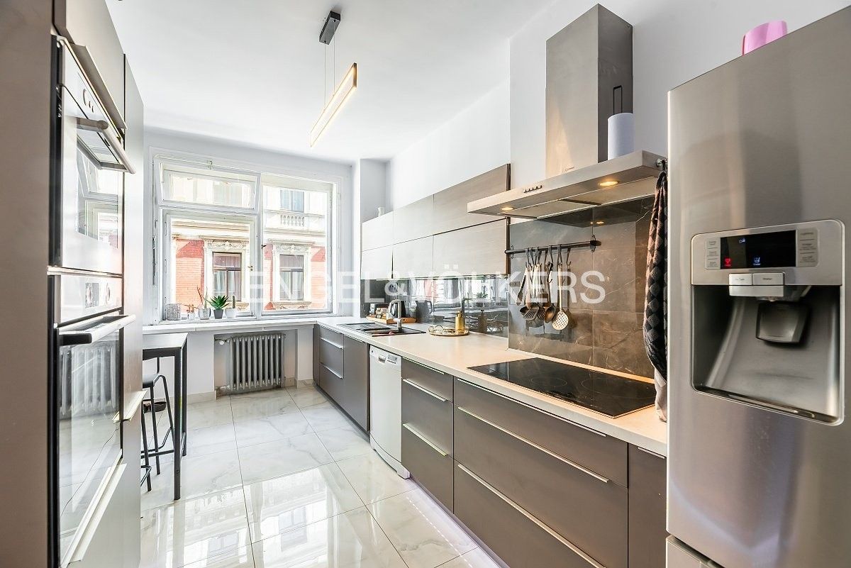 Pronájem byt 2+1 - Příčná, Praha, 85 m²