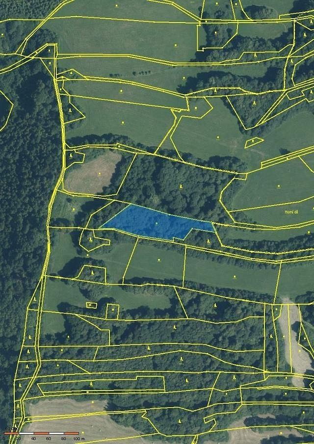 Les, 3 916 m²