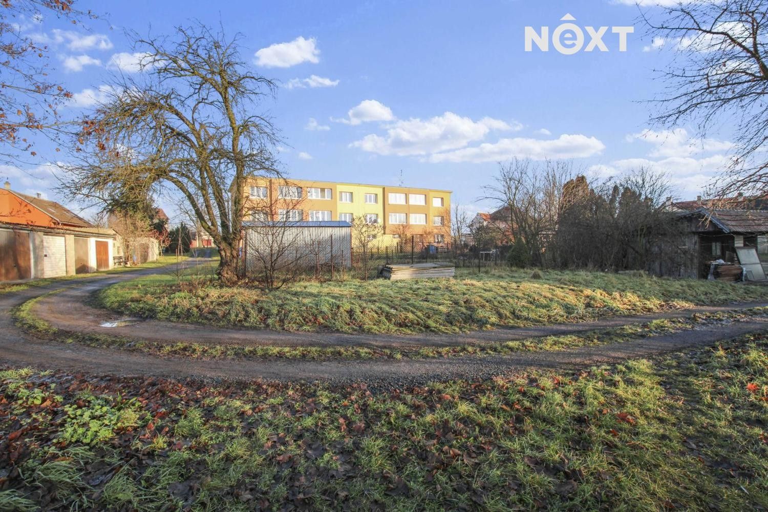 Prodej pozemek pro bydlení - Kněževes