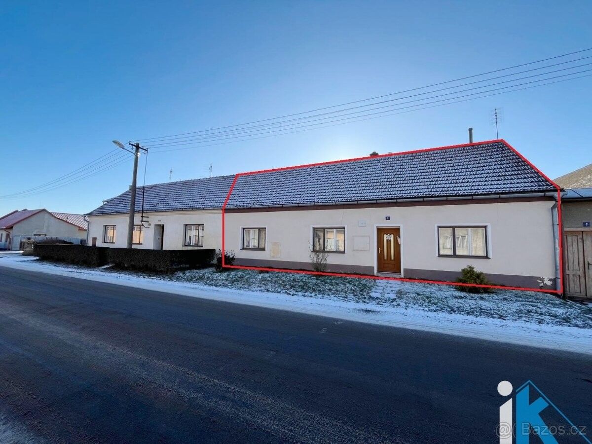 Rodinné domy, Ptení, 798 43