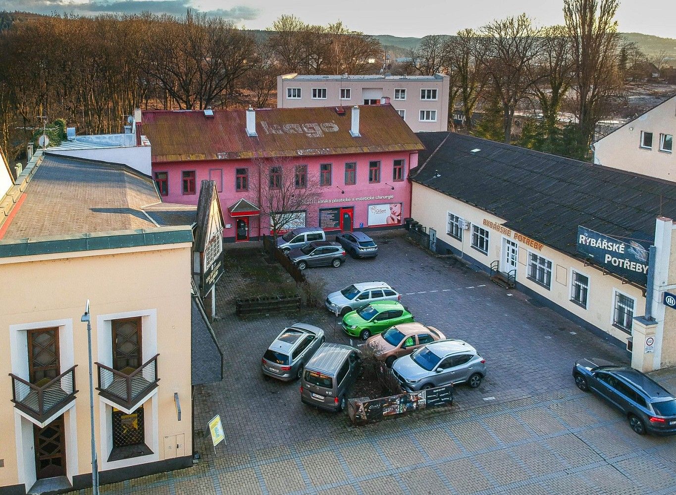 Ostatní, Sokolovská, Karlovy Vary - Rybáře, 950 m² - 2