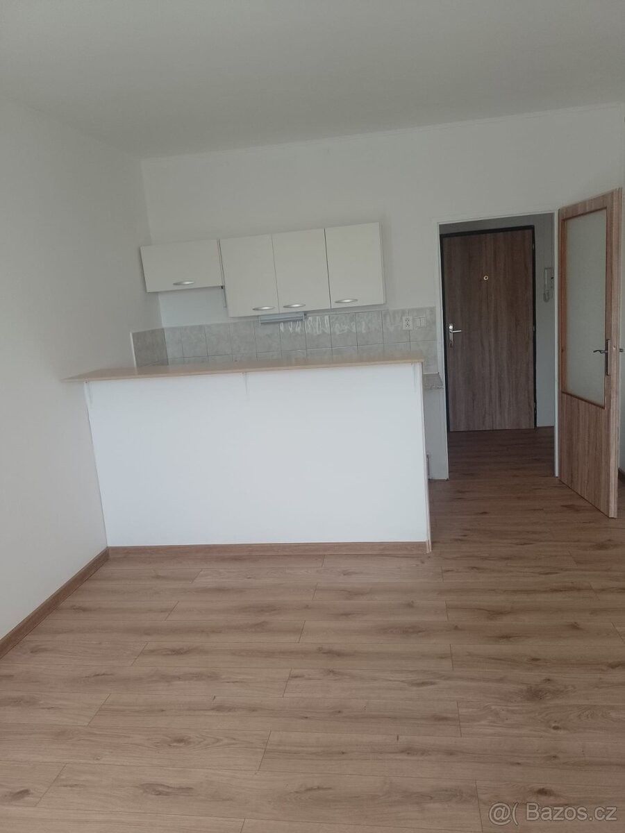 Byty, Tábor, 390 02 - 1