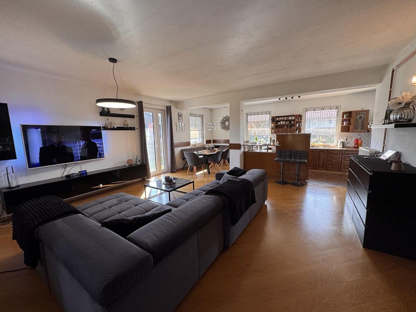 Prodej rodinný dům - Všeradice, okres Beroun, Středočeský kraj, 402 m² - 2