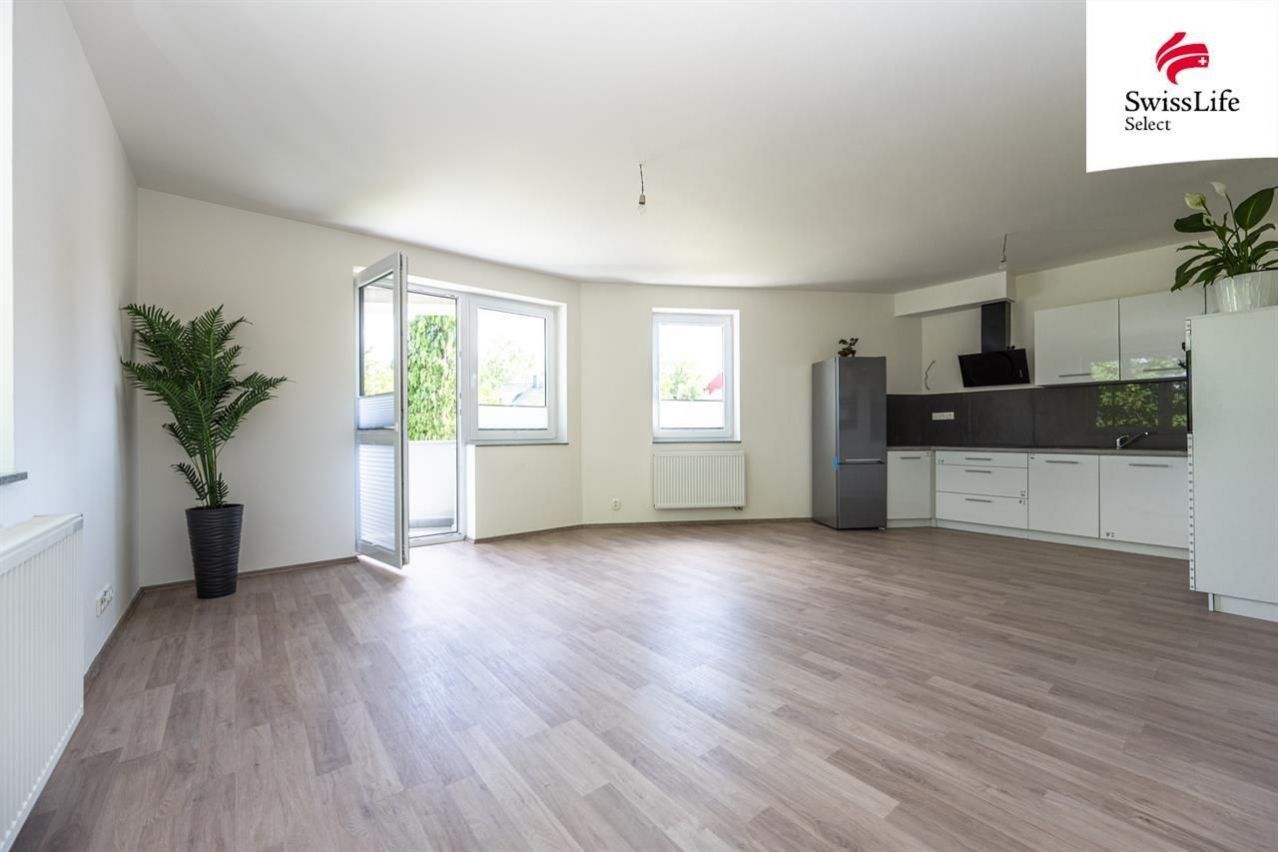 3+kk, Břežany II, 74 m²