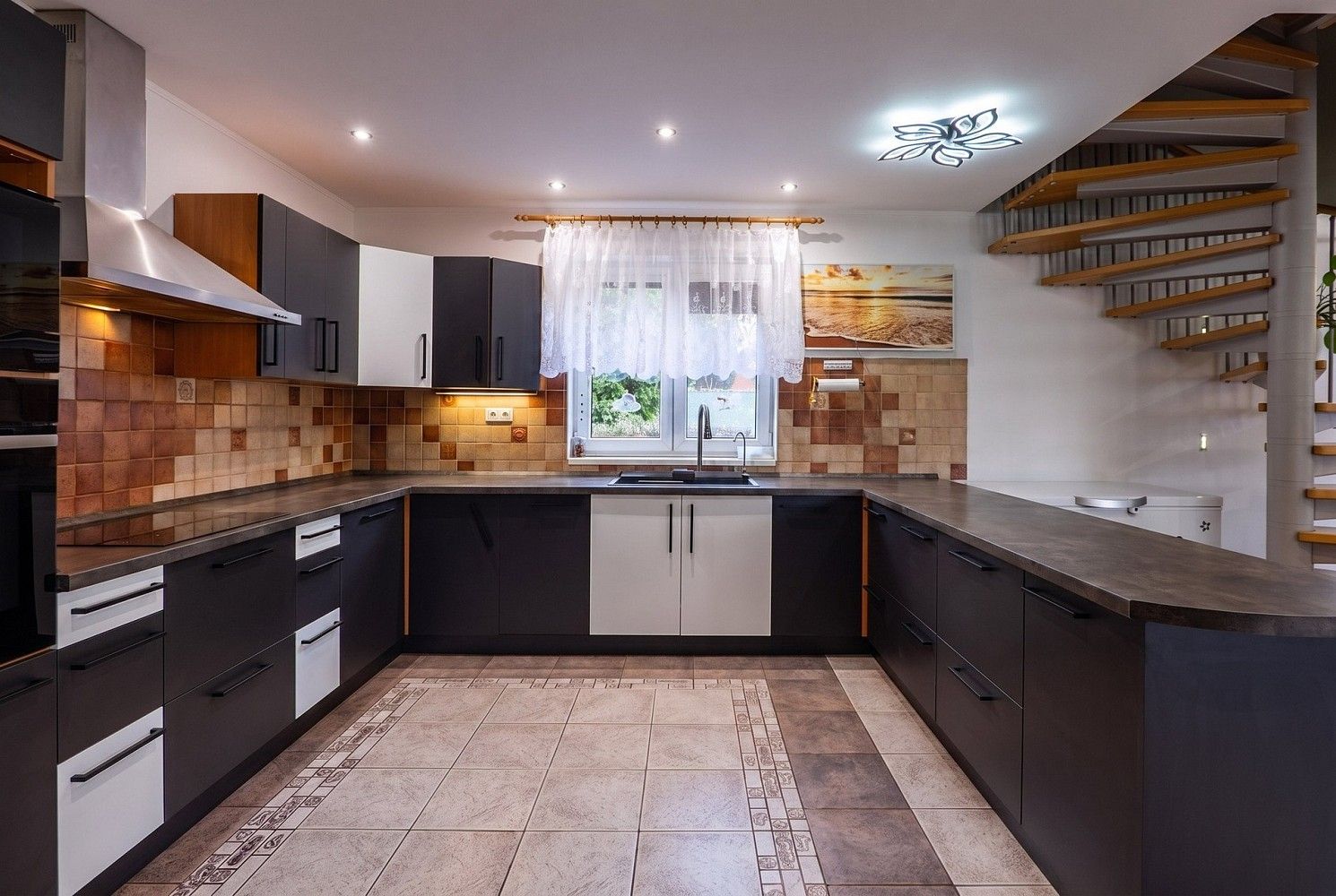 Rodinný dům · 240 m² · Velvary, okres Kladno, Středočeský kraj - 3