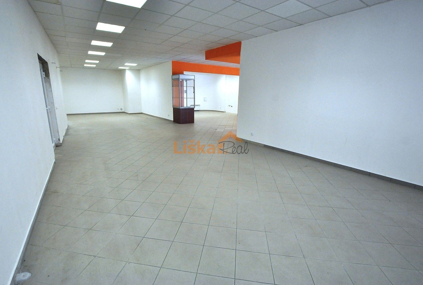 Obchodní prostory · 384 m² · Břeclav - Poštorná, Jihomoravský kraj - 4