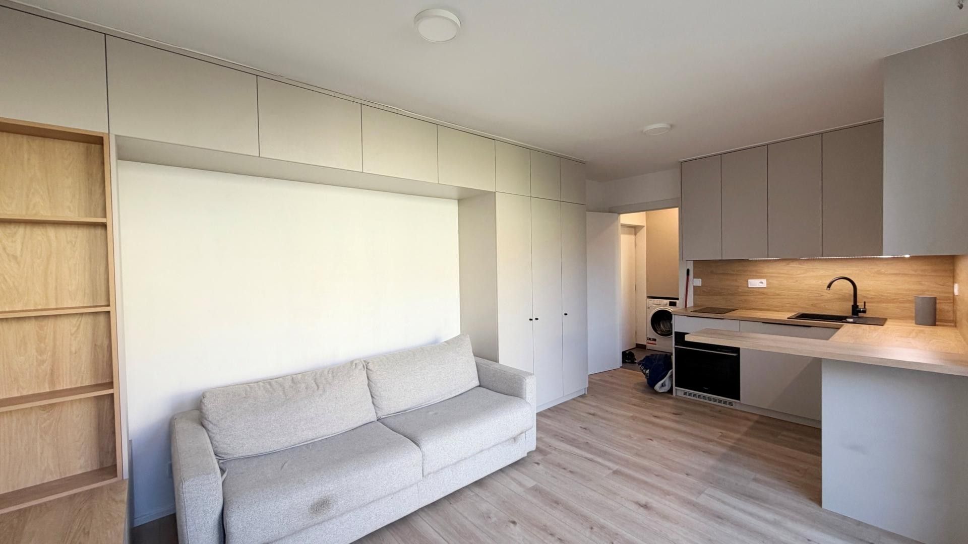 Byt 1+kk · 24 m² · Strančická, Praha - 4