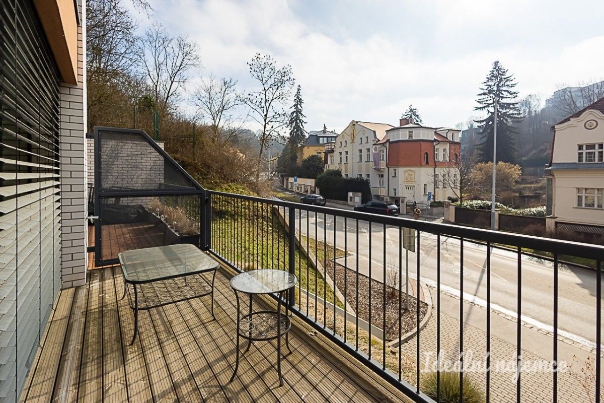 Pronájem byt 2+kk - Jinonická, Praha, 60 m²