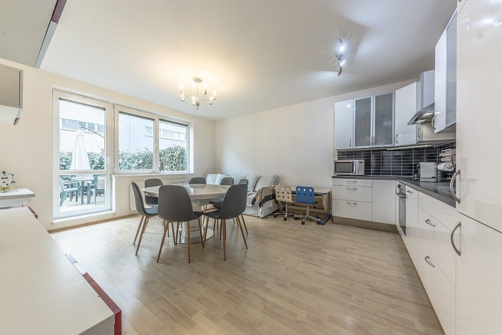3+kk, Praha - Hostavice, okres Praha 14, Hlavní město Praha, 70 m² - 1