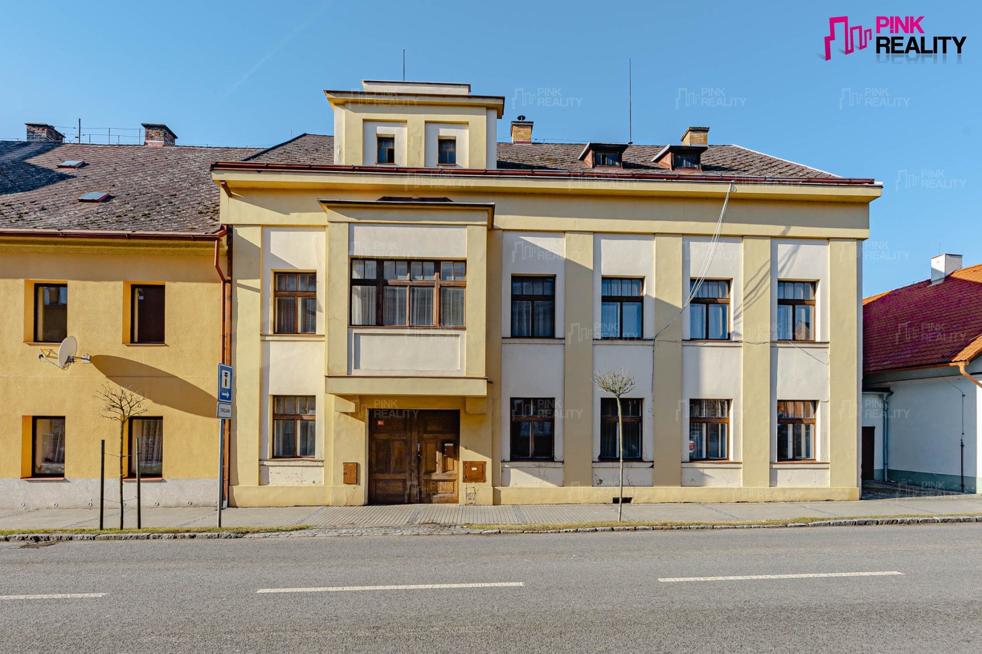 Činžovní domy, Komenského, Nové Město nad Metují, 909 m²