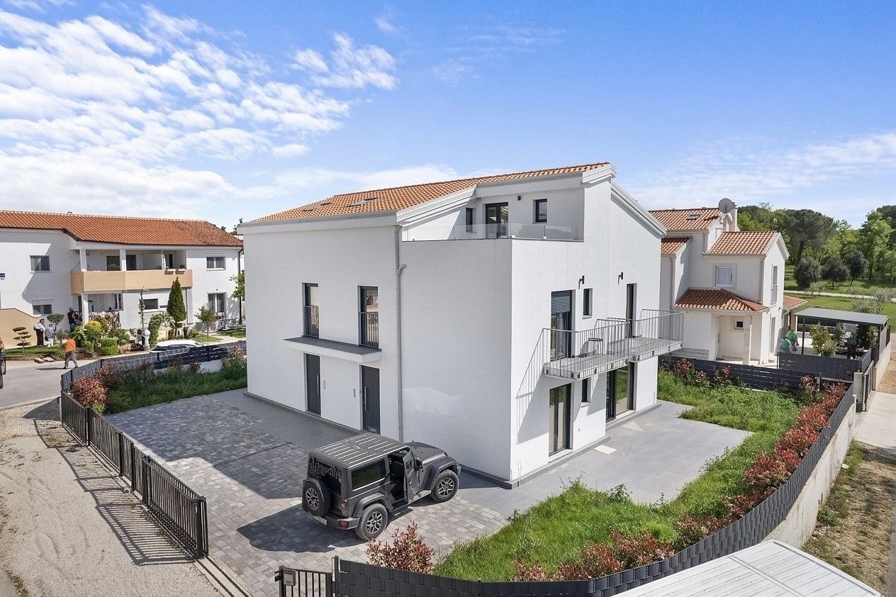 Prodej rodinný dům - Poreč, HR, 190 m² - 2