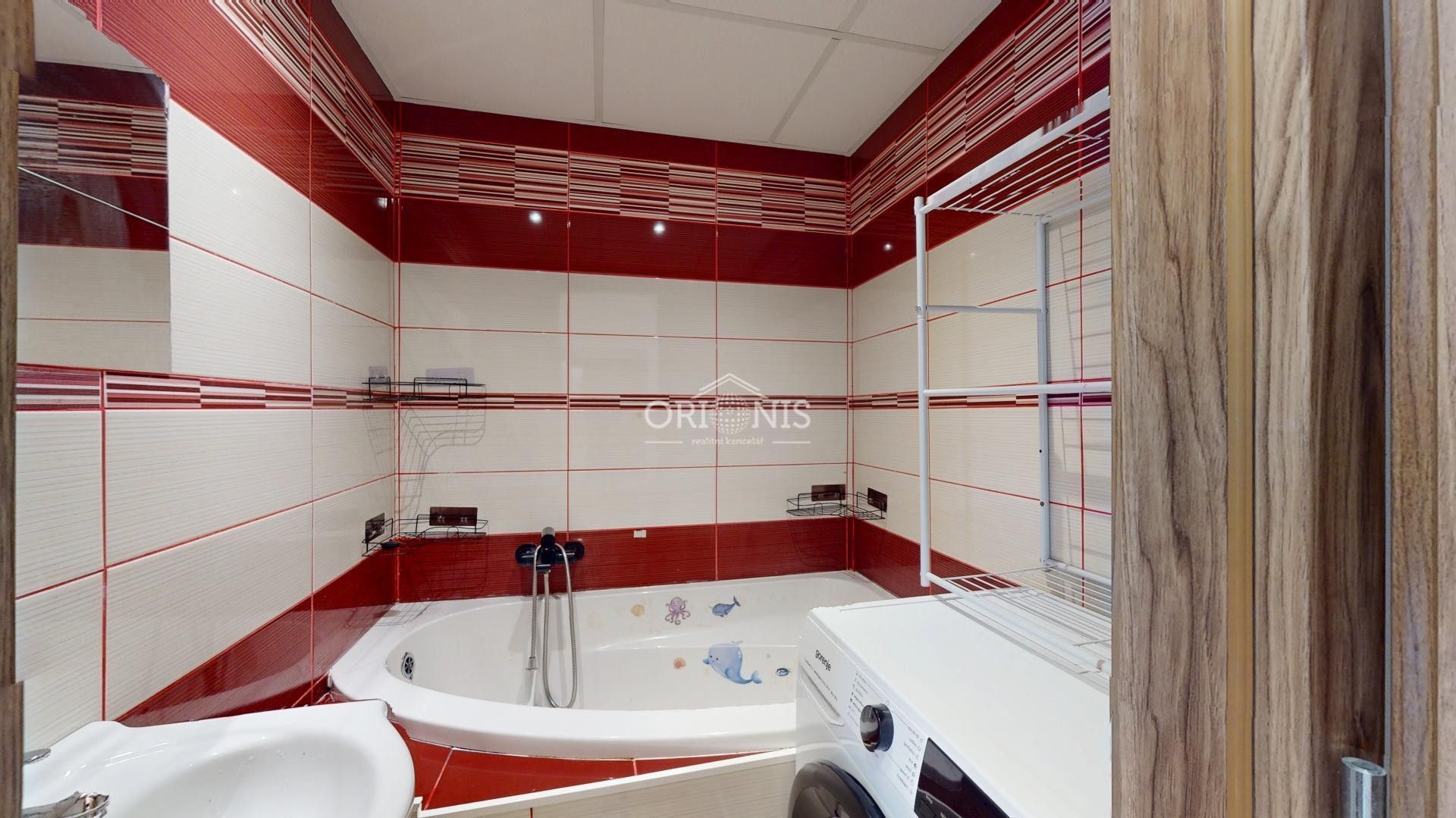 Byt 3+1 · 68 m² · SNP, Jirkov - 4