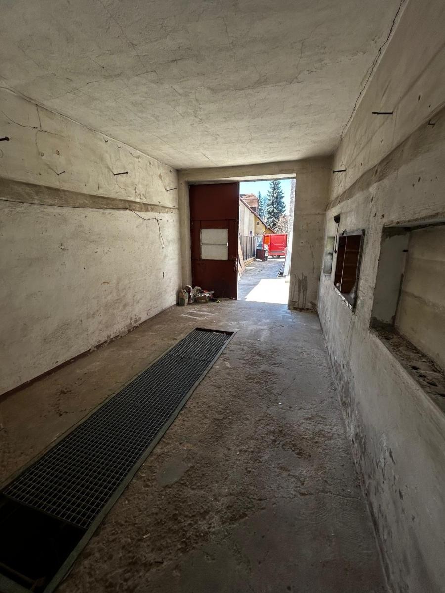 Garáž · 22 m² · Na Jarově, Praha - 4