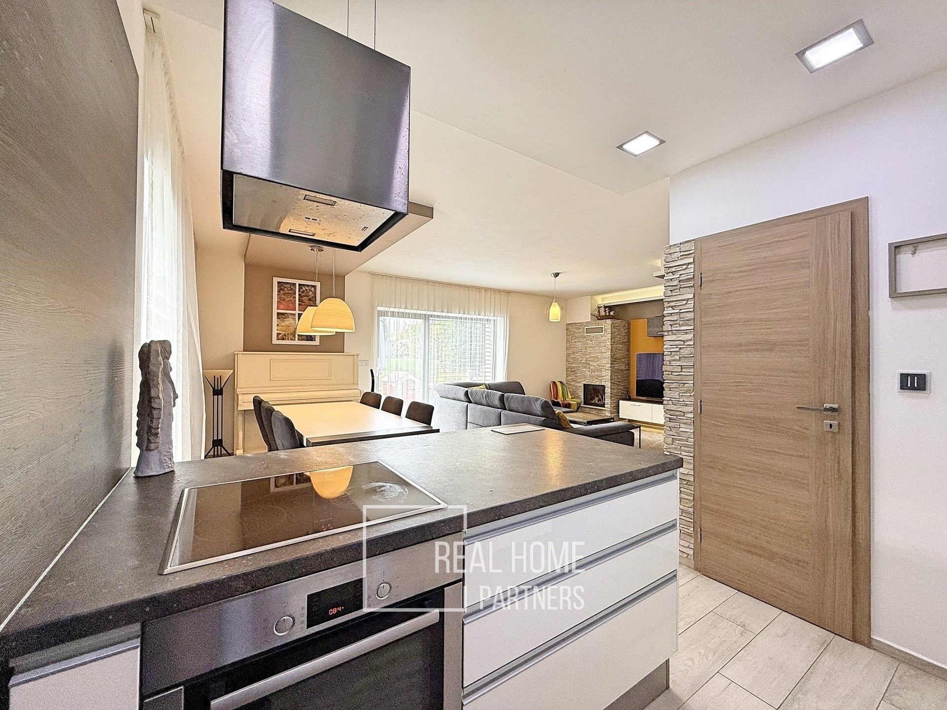 Rodinné domy, Hajany, 93 m²