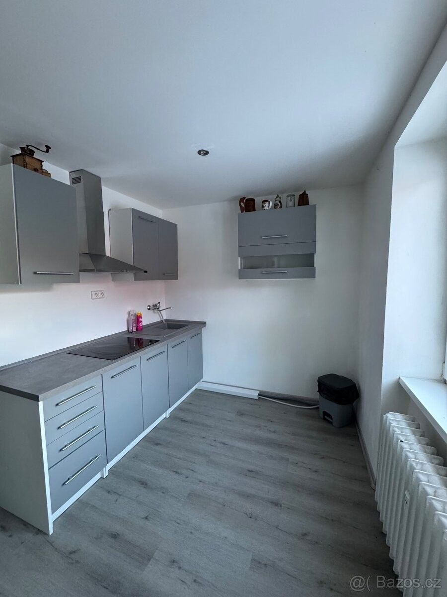 Byty, Ostrava, 700 30