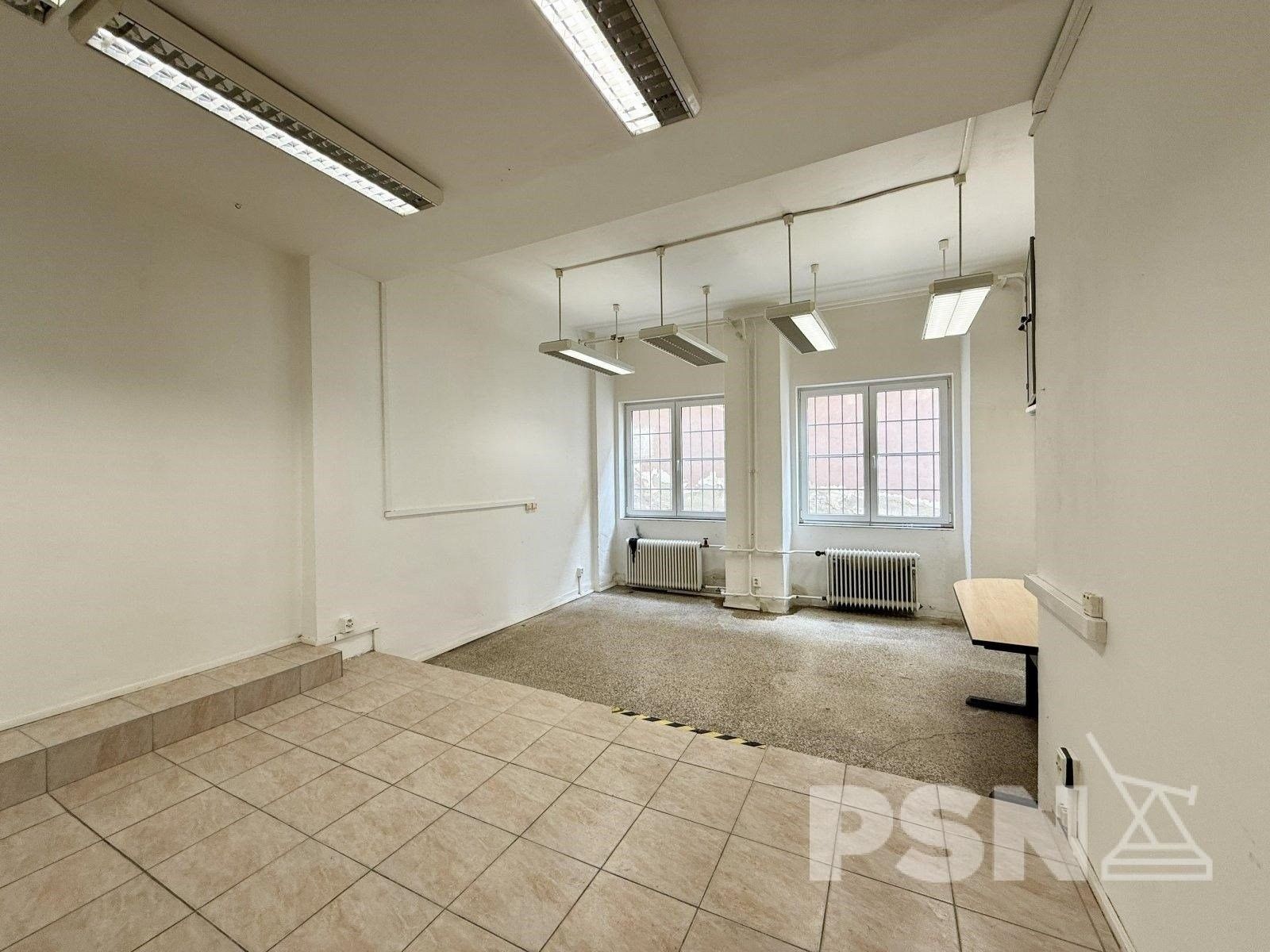 Pronájem sklad - Komárovské nábřeží 686, Brno, 678 m²