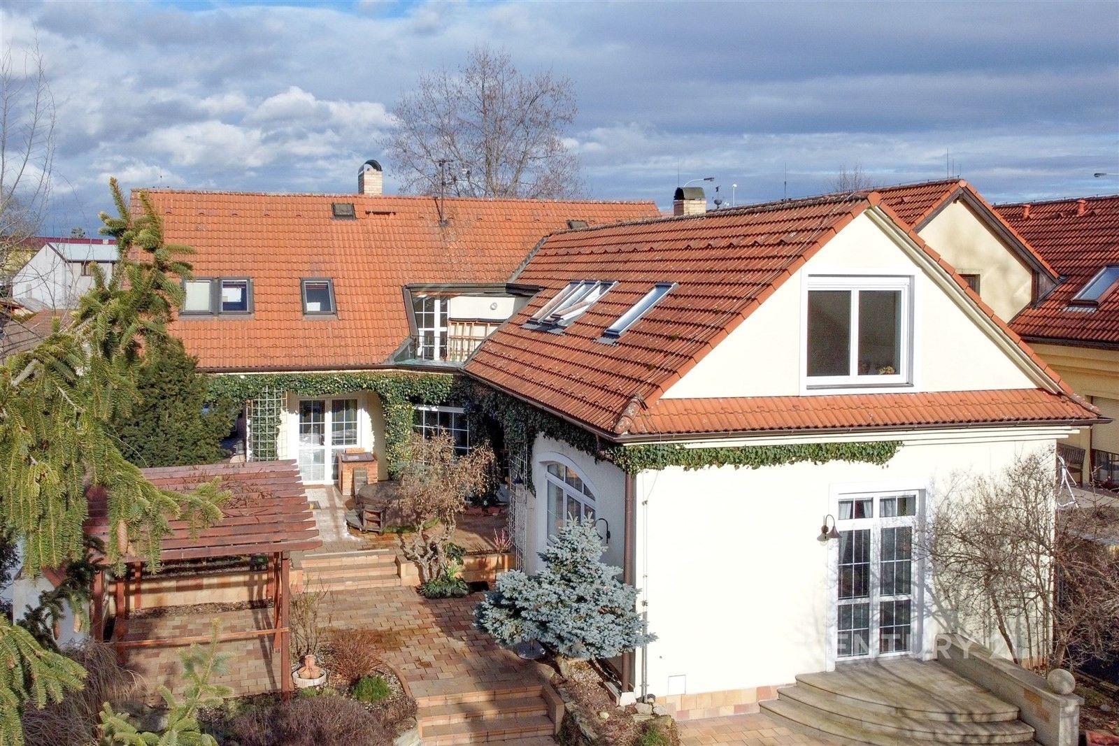 Rodinné domy, Na konečné  , Praha, 498 m²