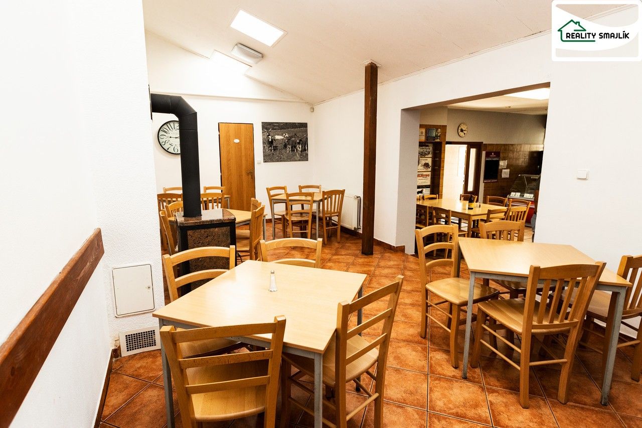 Komerční nemovitost · 267 m² · Wolkerova 2005, Cheb - 4