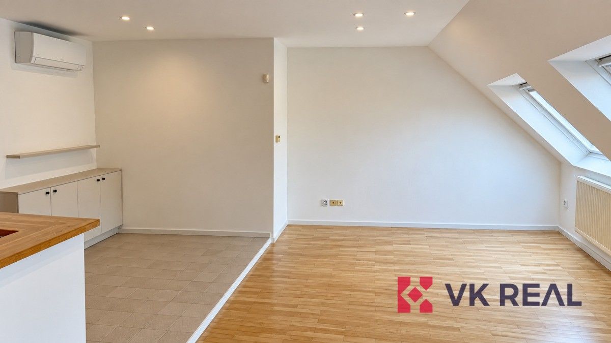 2+kk, Jičínská, Praha, 61 m² - 2