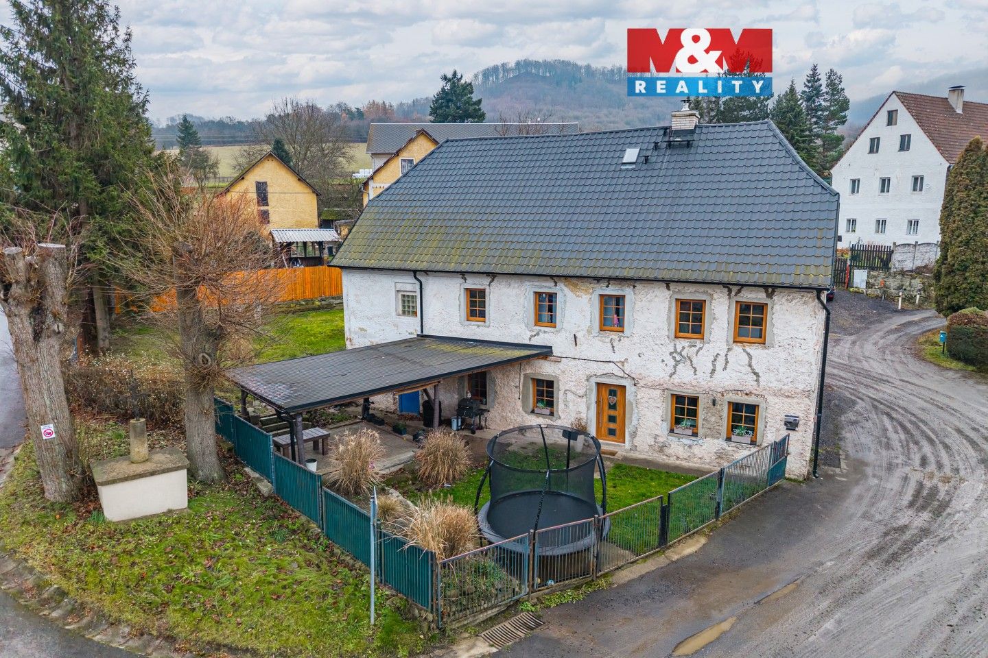 Rodinné domy, Okounov, 197 m²