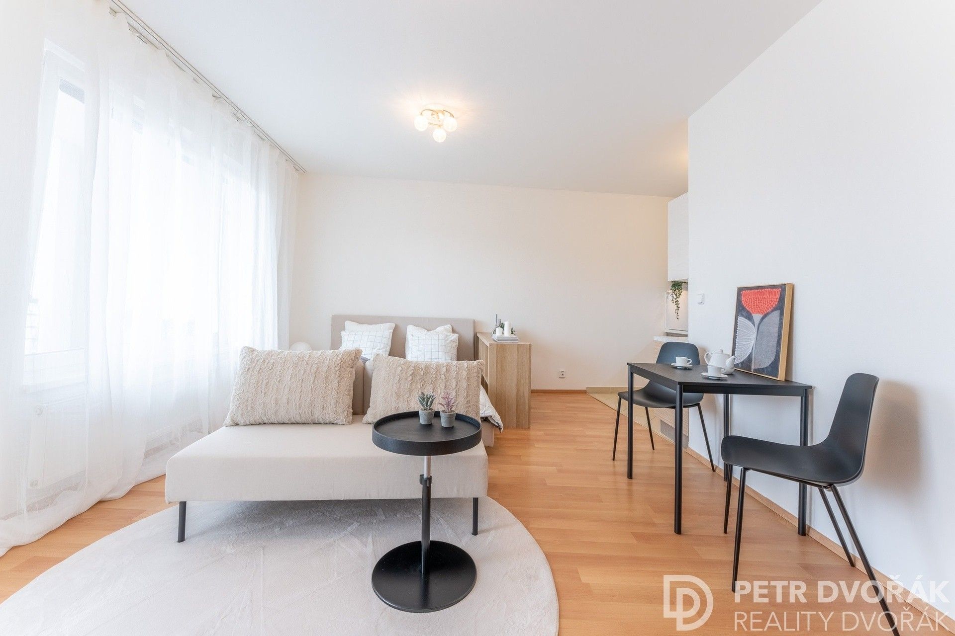 1+kk, Nademlejnská, Praha Hloubětín, 38 m² - 2