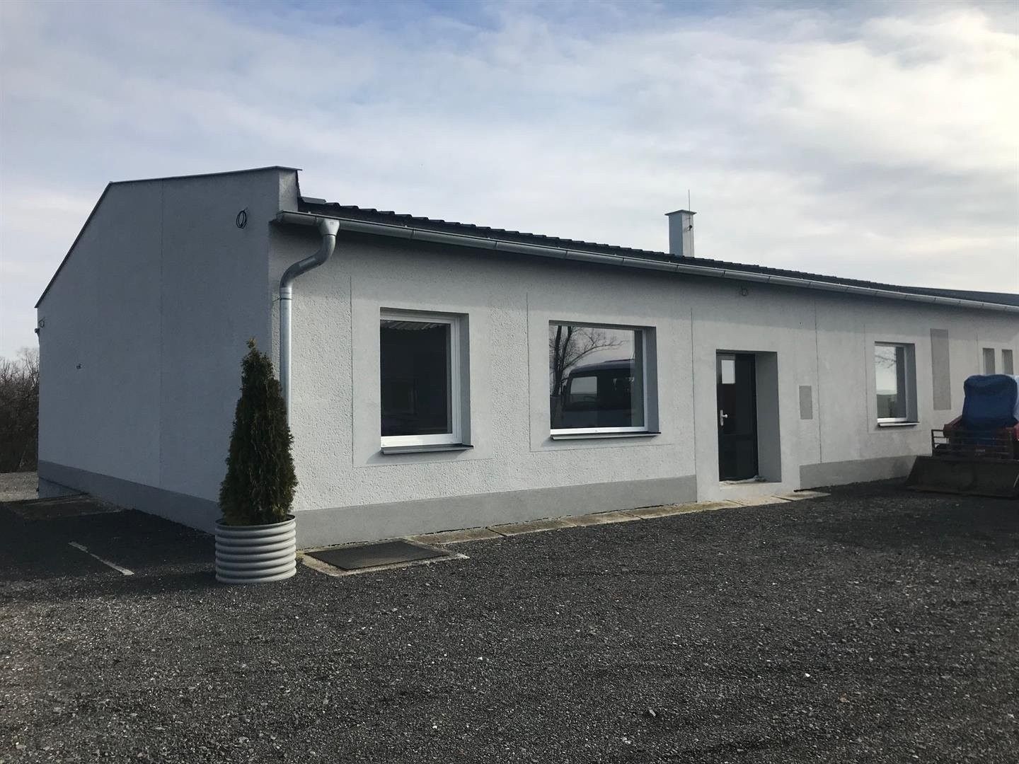 Obchodní prostory, Tovačov, 237 m² - 1